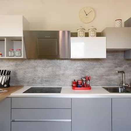 Apartman Panoramico San Martino 12 *